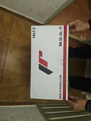 Llantas Japan Racing 11 en 18"