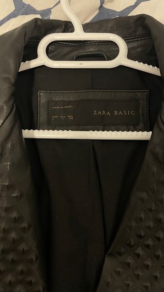 Chaqueta Zara Biker Tachuelas Negra