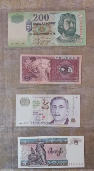 Lote 26 Billetes Mundo Antiguos y Modernos