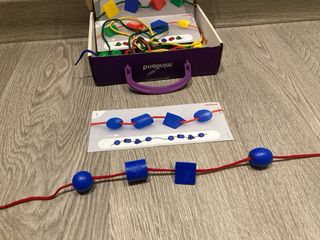 Miniland Activity Shapes Juego Ensartar