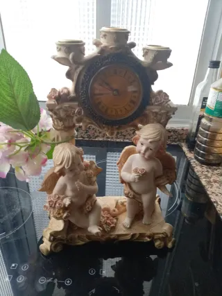 Candelabro de ángeles vintage