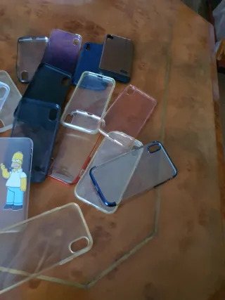 20 Fundas para móvil (varios modelos)