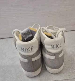 Nike Blazer Mid 77