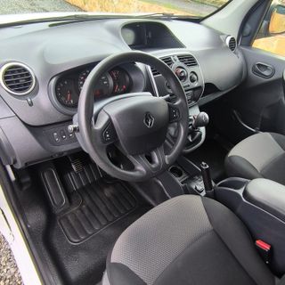 Renault Kangoo con Mobiliario de taller