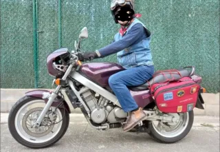 Moto Clásica Honda revere ntv 650