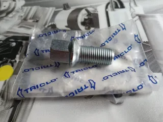 Perno de rueda TRICLO