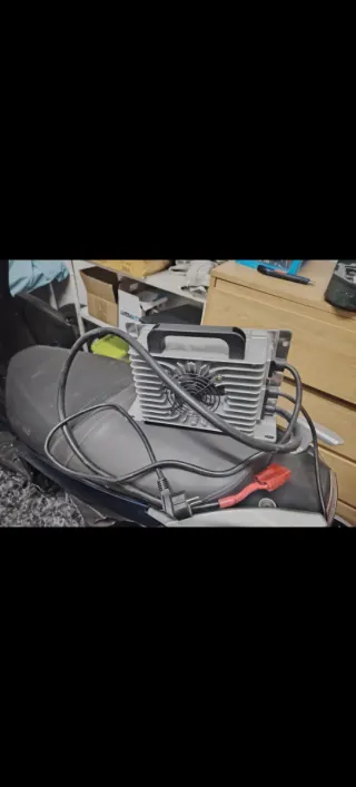 Cargador rápido batería Silence. 35 amperios