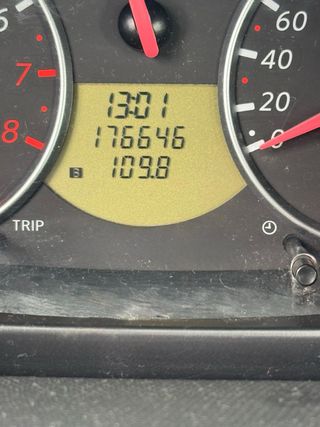 Nissan Micra visia 1.2 gasolina 80Cv 2006