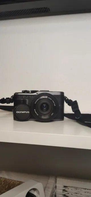 Olympus PEN + Objetivo + Cargador Original