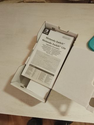 Nintendo Switch Lite Azul/Verde muy bien cuidada