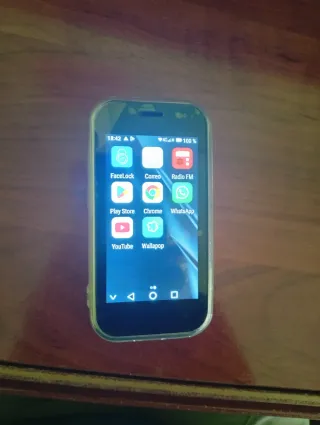 Mini Smartphone Precintado