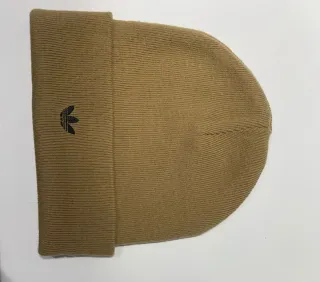 Gorro Adidas marrón y negro