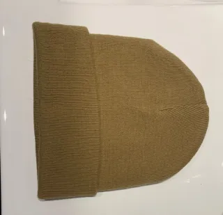 Gorro Adidas marrón y negro