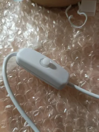 Lampada notturna personalizzata con base in legno