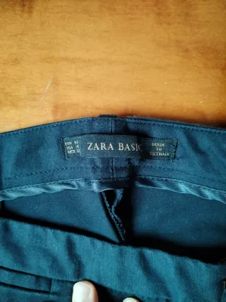Pantalón Zara básico azul marino Talla L