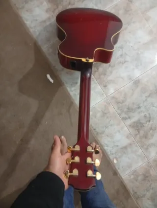 Guitarra elèctrica Yamaha APX 900