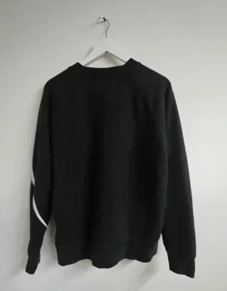 Sudadera Nike Negra y Blanca