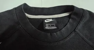Sudadera Nike Negra y Blanca
