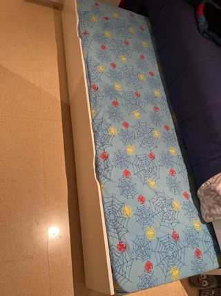 Estructura de cama nido Ikea blanca, parados camas