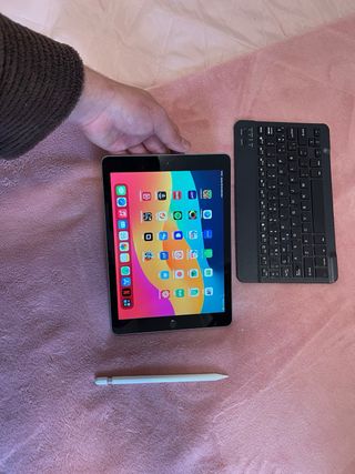 iPad 128GB + Apple Pencil