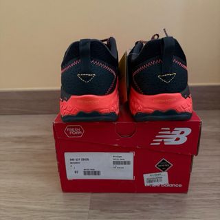 New Balance Fresh Foam X Hierro v7 GTX Talla 40