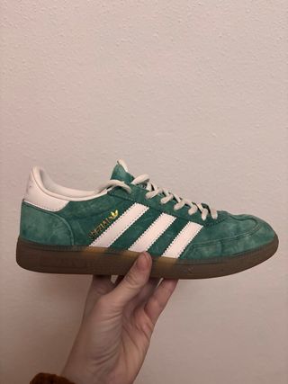 Zapatillas Adidas Spezial verdes y blancas