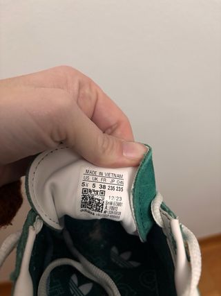 Zapatillas Adidas Spezial verdes y blancas