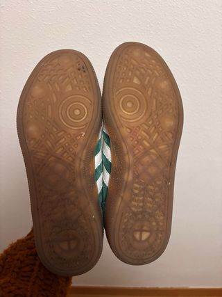 Zapatillas Adidas Spezial verdes y blancas