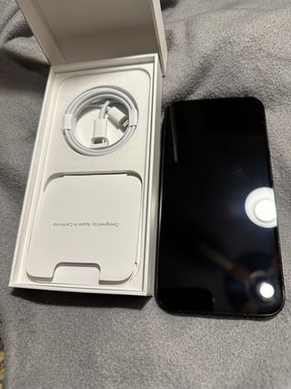 Lote 2 iPhone 14 + 14 Pro 256GB
