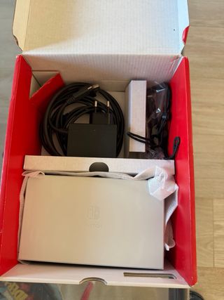 Nintendo Switch OLED Blanca y Negra