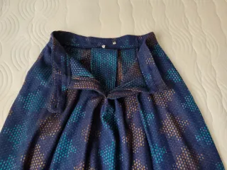 Falda tela gruesa talla 46