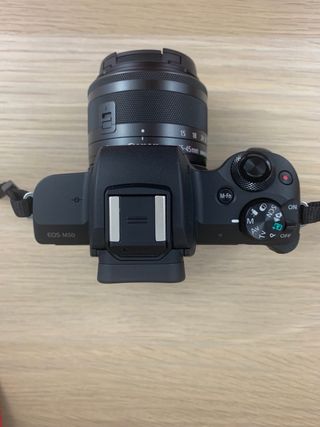 Cámara Canon EOS M50 + Lentes 15-45 y 55-200