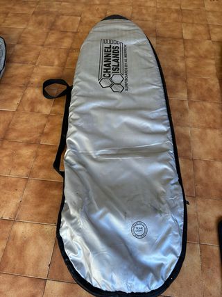 Tabla de surf Eukaliptus 6,4 + funda acolchada.