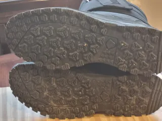 Botas Decathlon Talla 42 (28 cm)