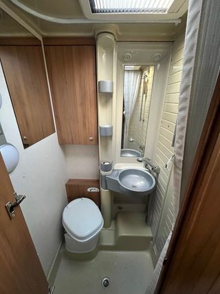 Autocarabana Burstner Nexxo Family R645