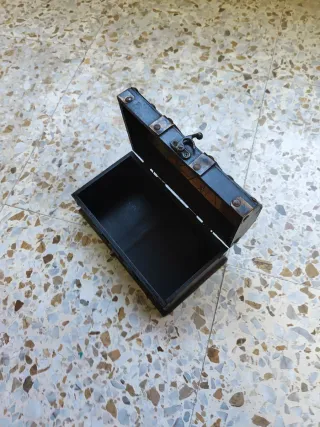 Baúl decorativo estilo antiguo