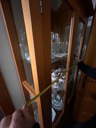 Vitrina aparador madera y cristal, sólo el mueble