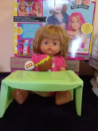 Muñeca Nenuco con accesorio