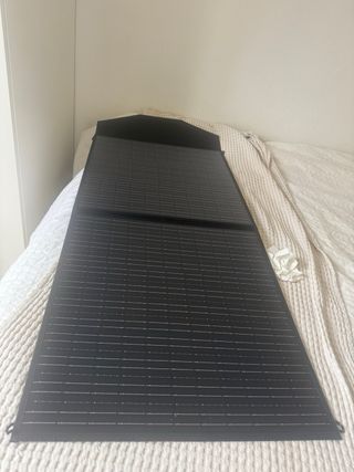 Generador eléctrico con panel solar