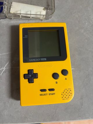 Nintendo Game Boy Pocket Amarilla