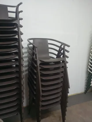 Sillas de bar apilables (pack)