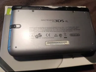 Nintendo 3DS XL + 4 Juegos
