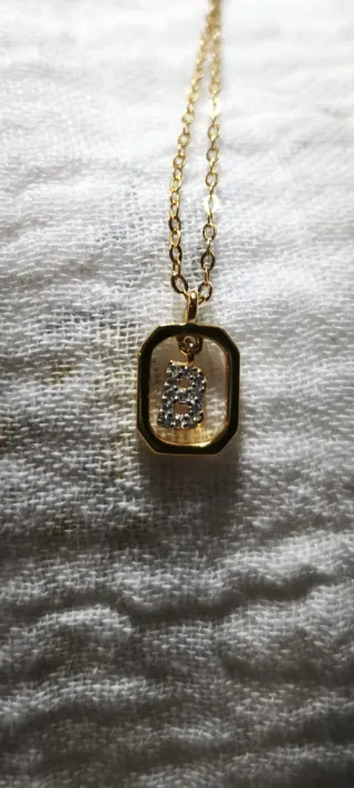 Colgante inicial B octogonal con cadena S925