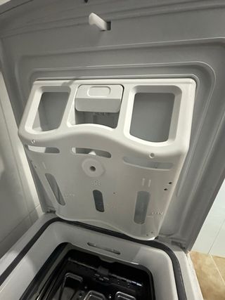 Lavadora Midea con garantía, carga superior