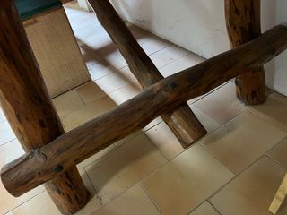 Mesa rústica grande de madera