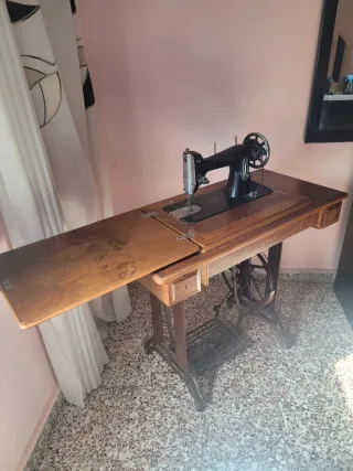 Máquina de coser Sigma antigua
