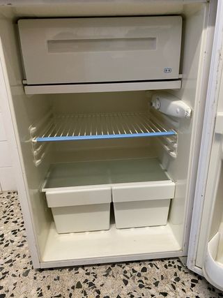 Mini nevera Corbero con congelador