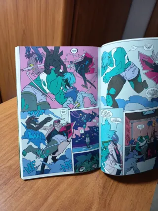 Colección 100% Hulka 1. Ley Y Desorden (2014)