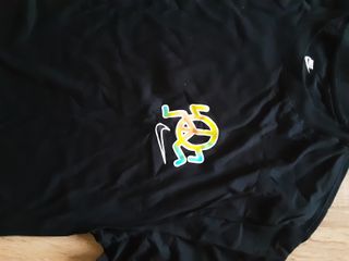 Camiseta Nike Peace Love Talla L