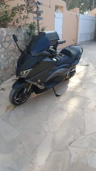 Yamaha TMAX 530 Tech MAX